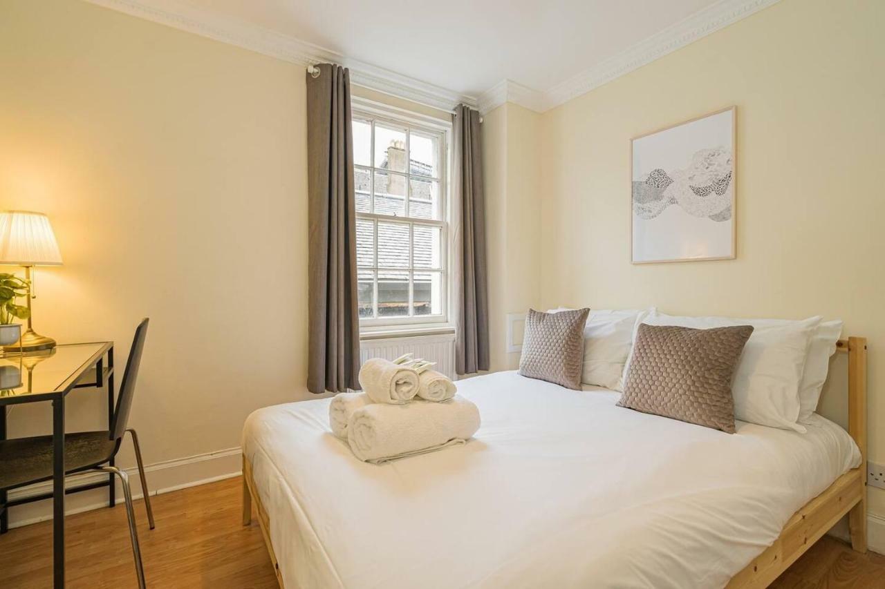 2Br Grassmarket Apartment With Castle View เอดินบะระ ภายนอก รูปภาพ